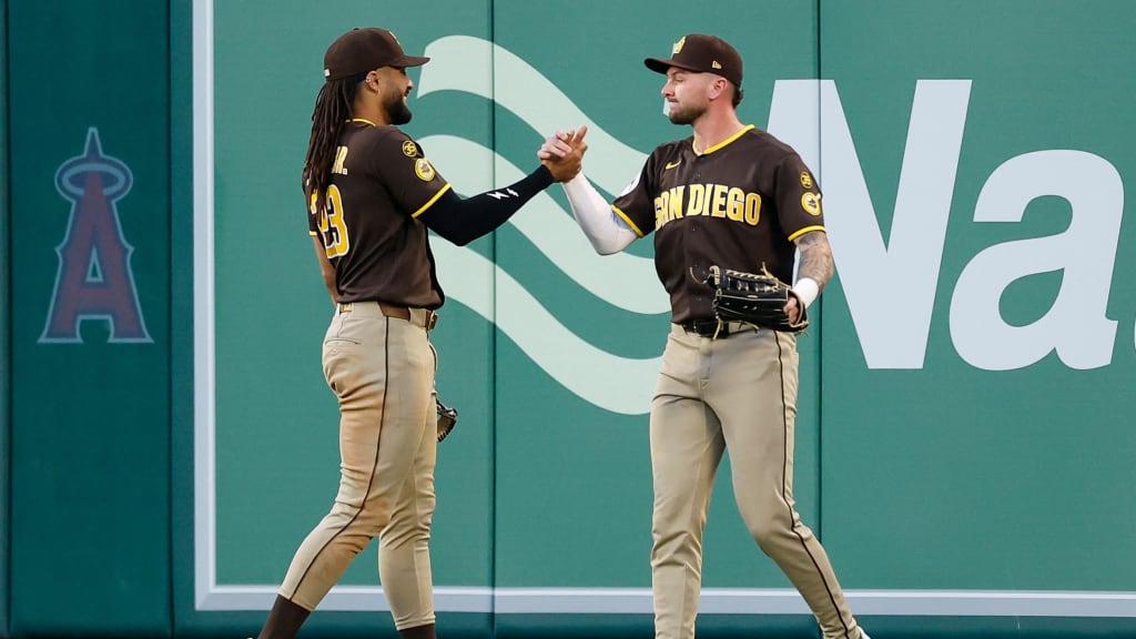 LIVE: Want a home run? Don't hit it to Merrill