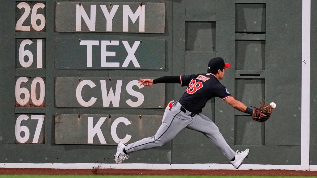 LIVE: Nearing playoff clinch, Guards have eye on scoreboard, too