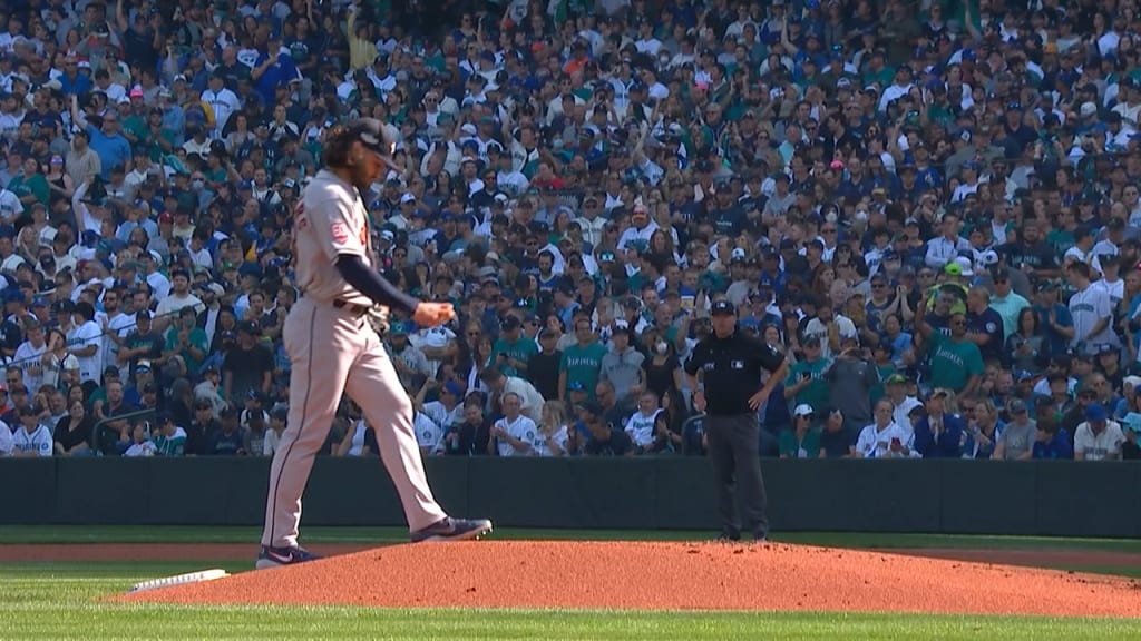 Lance McCullers Jr. carves up Mariners with slider in Game 3