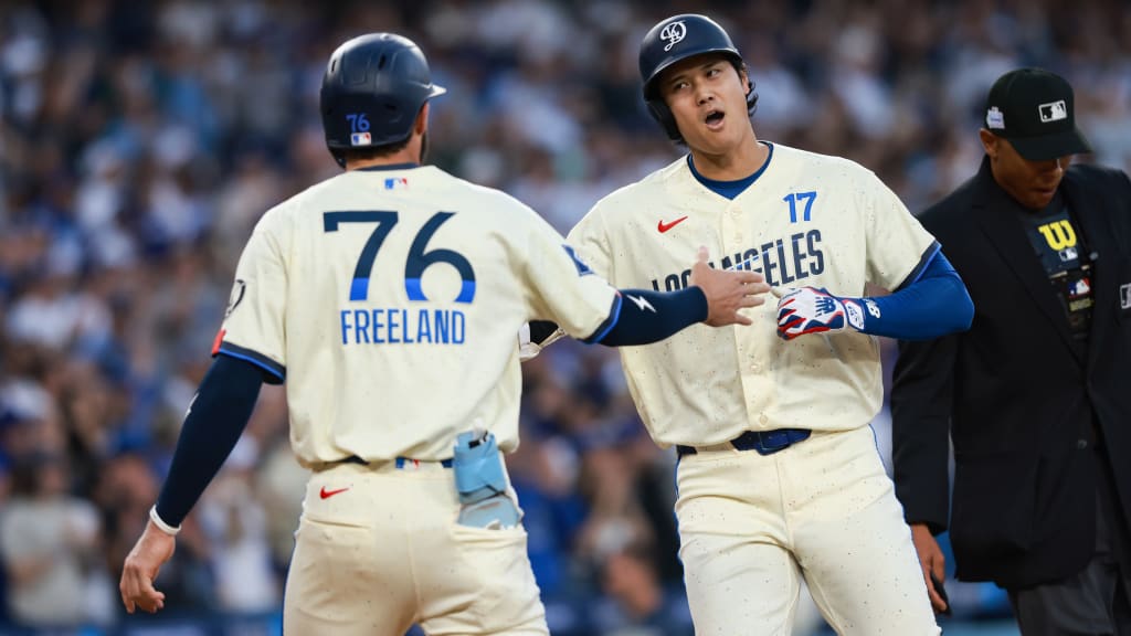 LIVE: Dodgers jump all over Angels with 1st-inning scoring fest