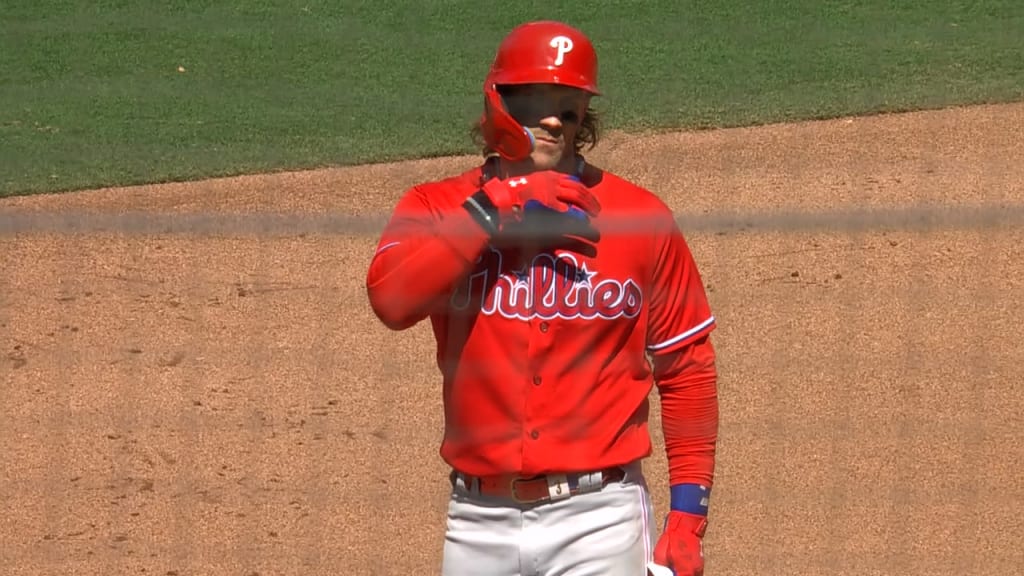 Harper, Turner homer to help lift Phillies over Royals