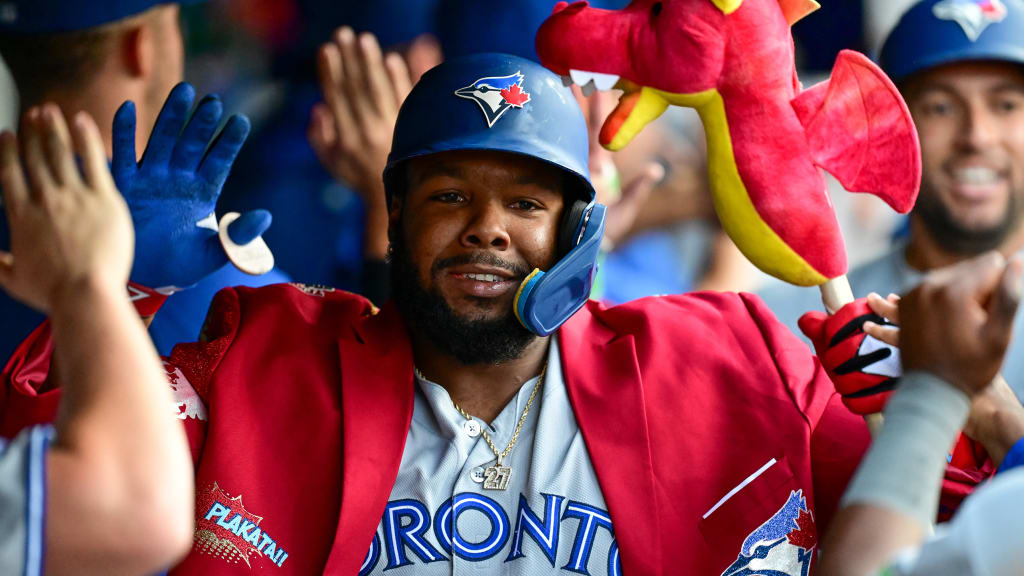 LIVE: If the jacket fits, Vlad Jr. can help propel a postseason push
