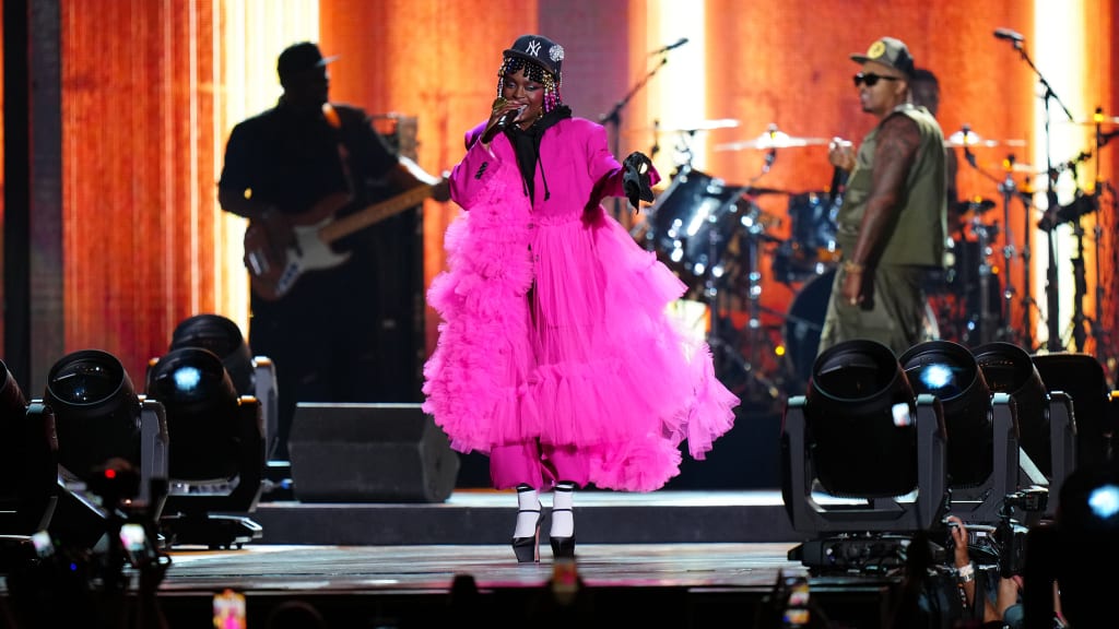 Lauryn Hill captivated the crowd as a surprise guest.