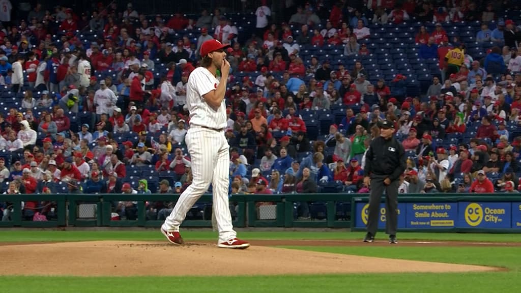 Phillies, Nationals, put smiles on faces with Little League players during  classic, News