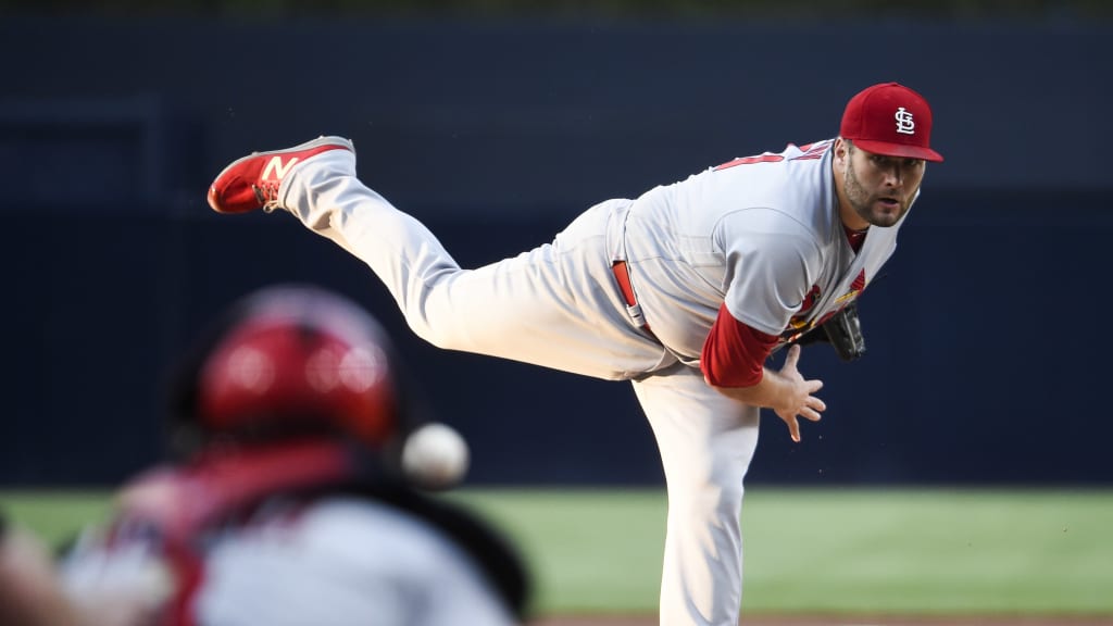 Lance Lynn starts chapter two with Cardinals