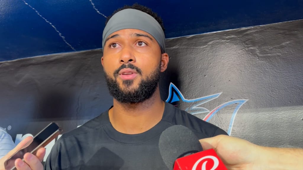 Sandy Alcantara Walks Out of Bullpen to Face the Mets