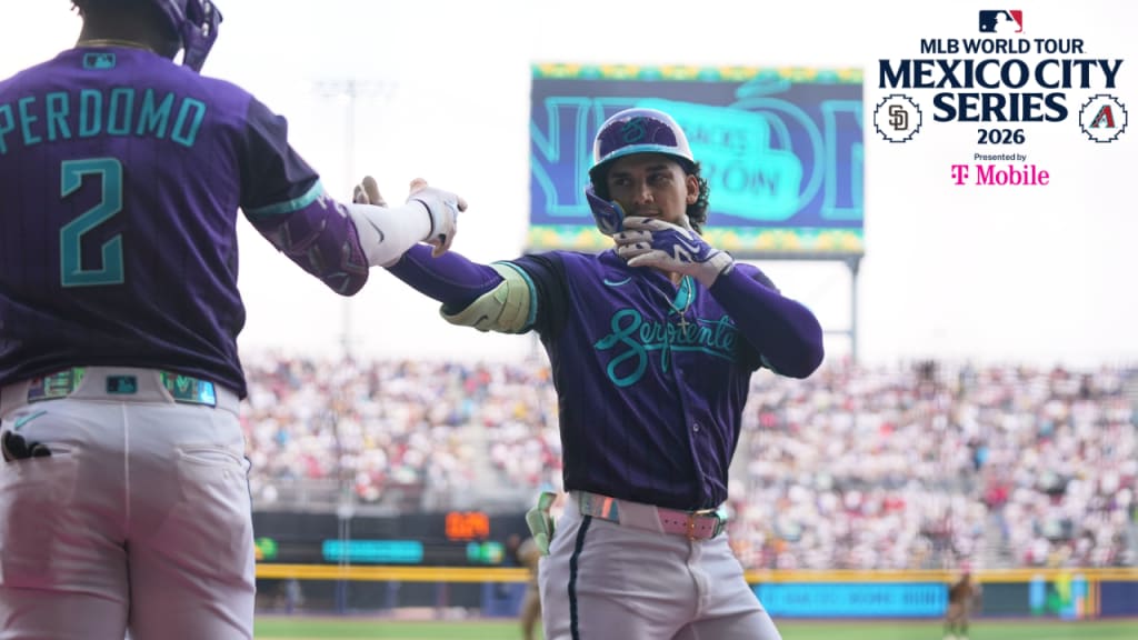 LIVE: Team Mexico star goes deep for D-backs in Mexico City Series