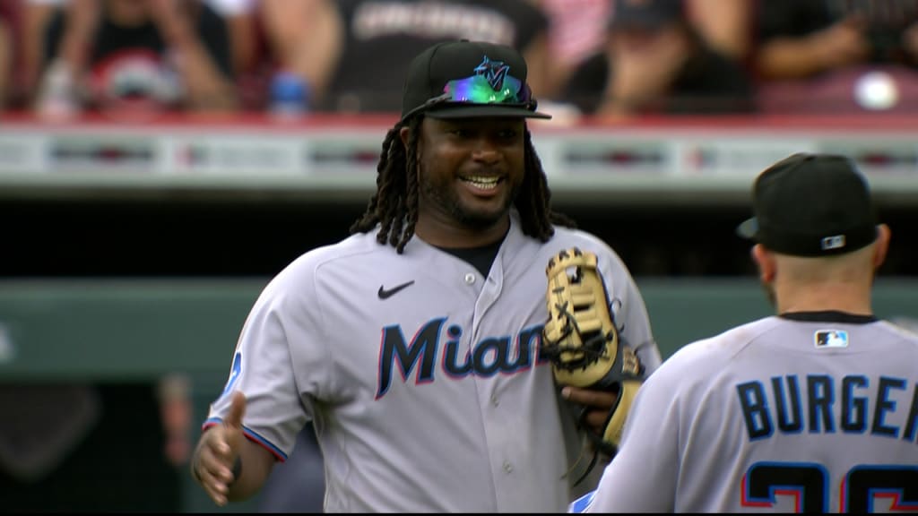 Josh Bell making an instant impact for Miami Marlins