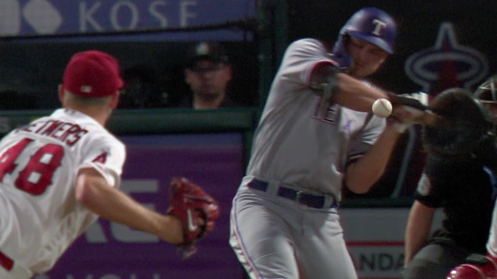 Rangers' Corey Seager reminded everyone who owns Globe Life Field