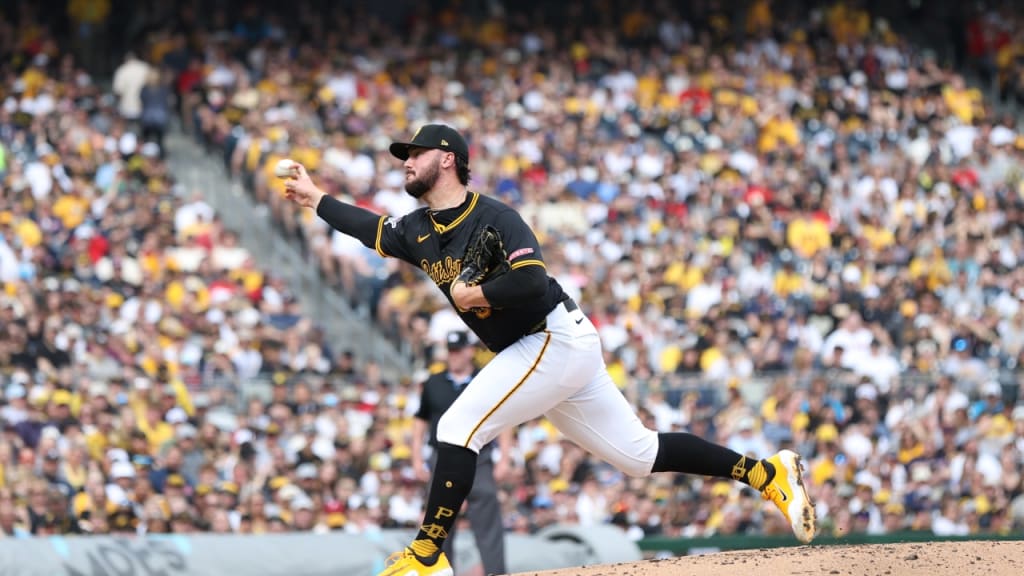 Pirates fans line up early for Paul Skenes bobblehead day