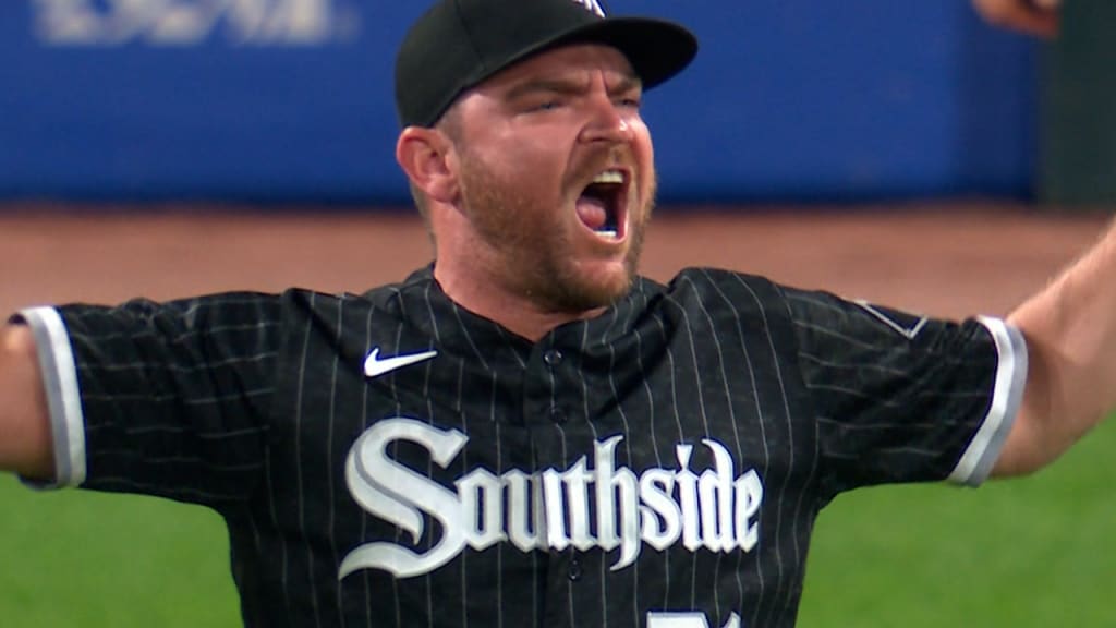 Liam Hendriks seals White Sox win