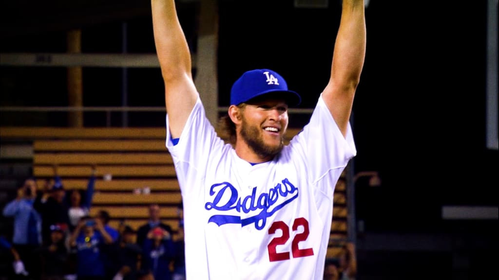Clayton Kershaw discusses re-signing with Dodgers