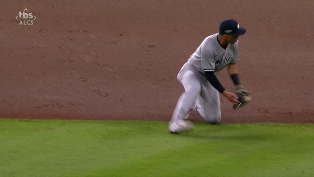 Oswald Peraza's sliding stop