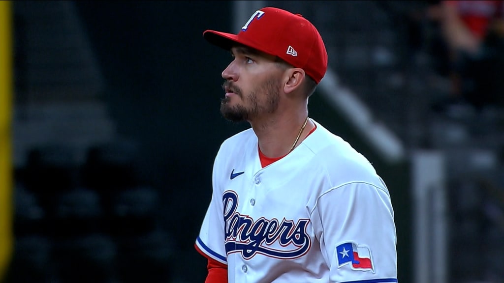 Rangers' Andrew Heaney goes on strikeout spree, breaks insane