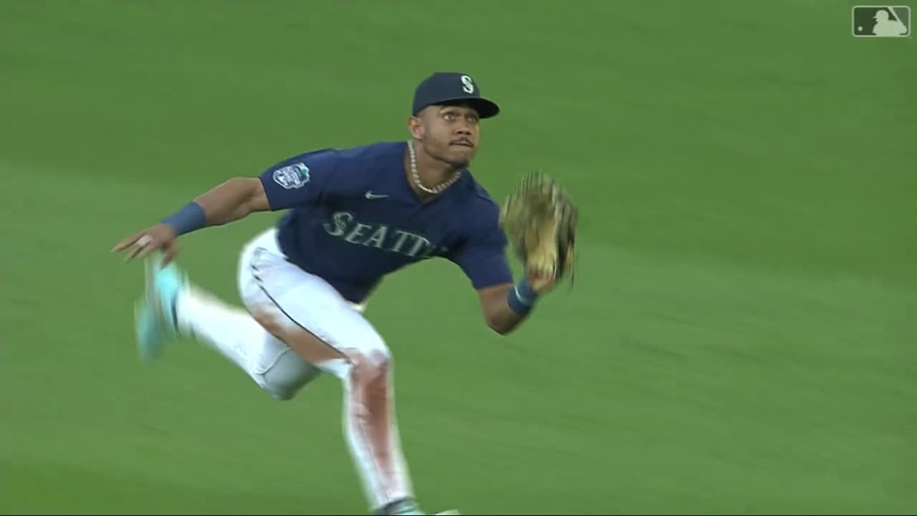 Mariners' Julio Rodríguez fools everyone with HR-robbing catch