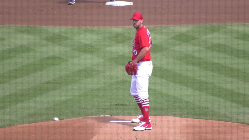 Adam Wainwright is having the TIME OF HIS LIFE playing for Team USA!  🇺🇸🇺🇸 