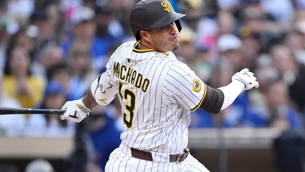 LIVE: Can Padres continue to close on defending champs?