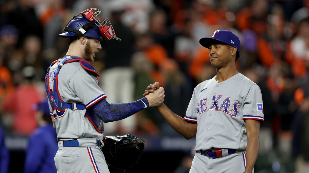 Watch: Rangers OF Josh Smith exits game vs. Orioles after being hit