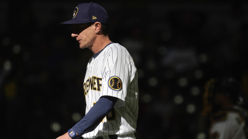 Brewers, closing in on division title, finish set at St. Louis