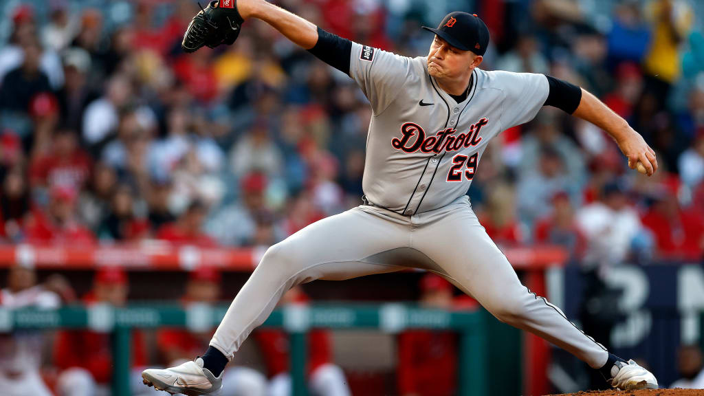 LIVE: If anyone can slow the Cards, it's the reigning AL Cy
