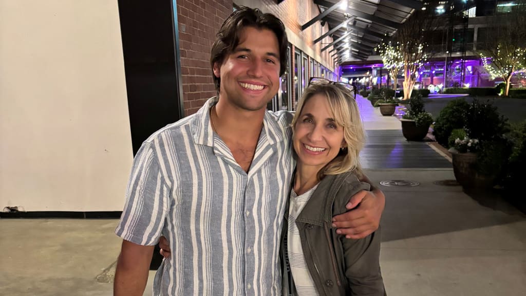 Ian Seymour and his mom, Amy