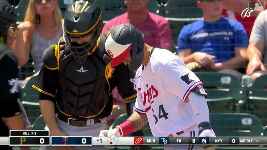 Jose Miranda's three-hit day