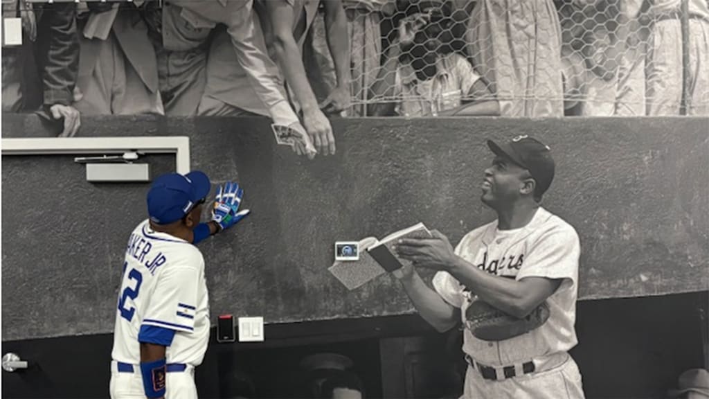 In a return to his roots, Dusty takes a stroll down memory lane