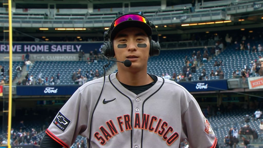 Jung Hoo Lee homers twice as Giants beat Yankees