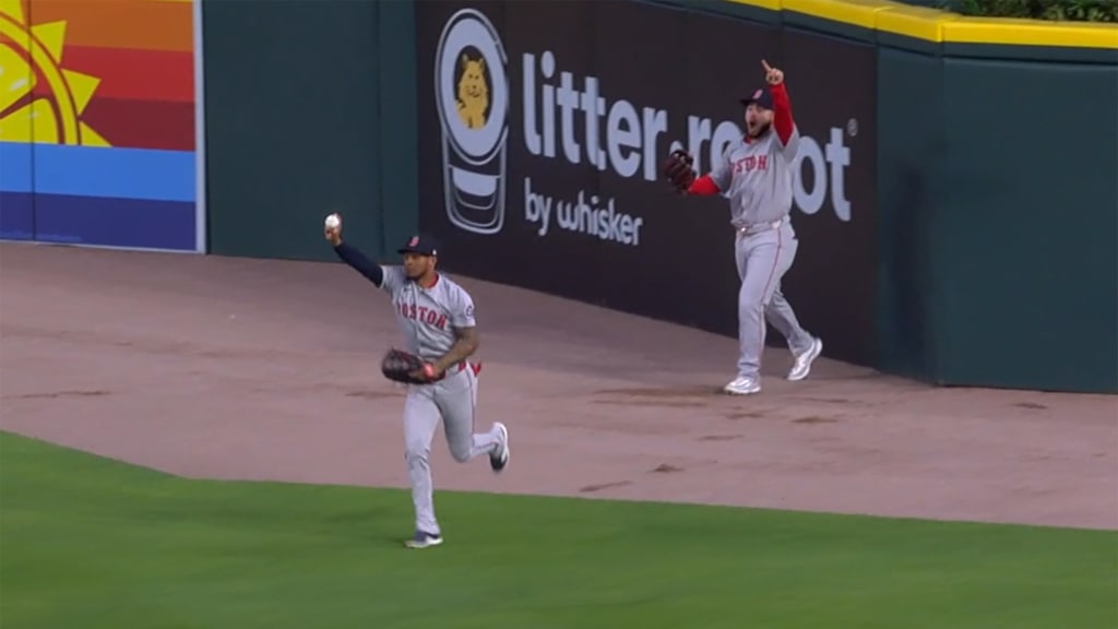 This HR robbery was so amazing it was a 2-man job
