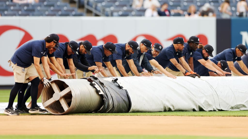 Rays-Yankees Saturday matinee rained out, rescheduled for Sept.