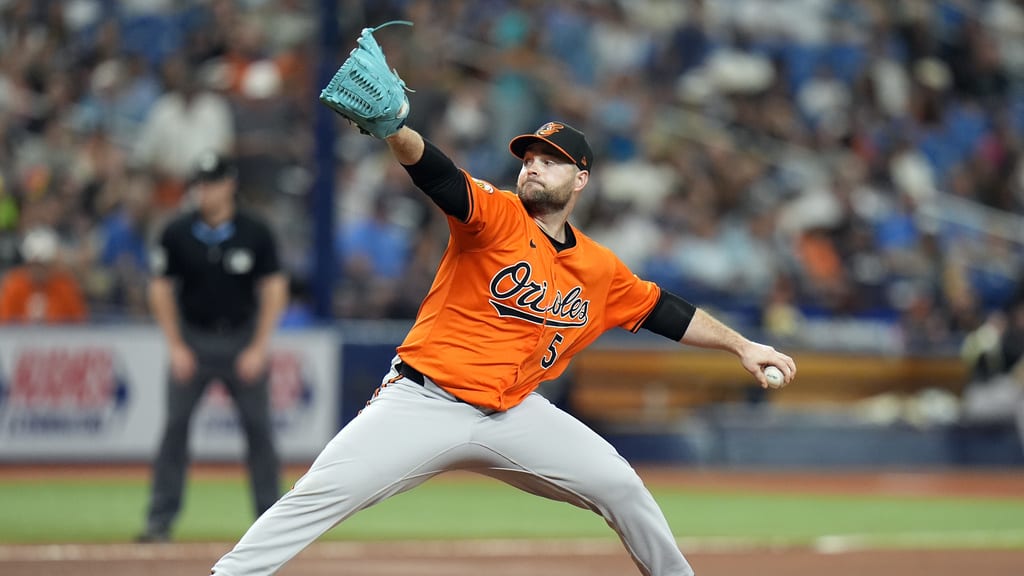 Orioles' Danny Coulombe recognized by fans in return