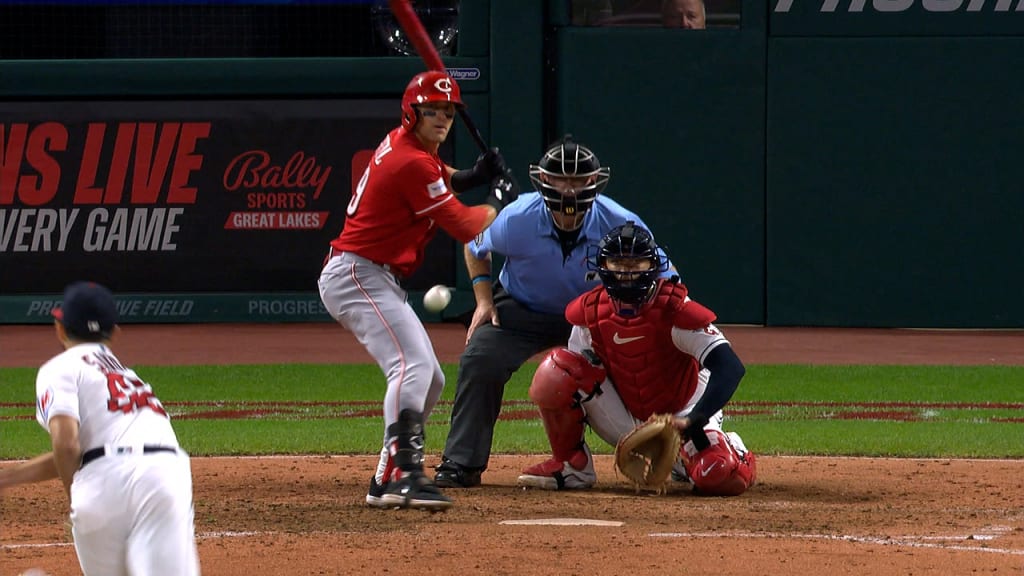 Top prospect De La Cruz hits mammoth home run in second MLB game