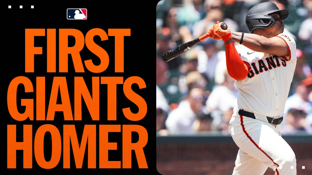 Rafael Devers' first home run with the Giants
