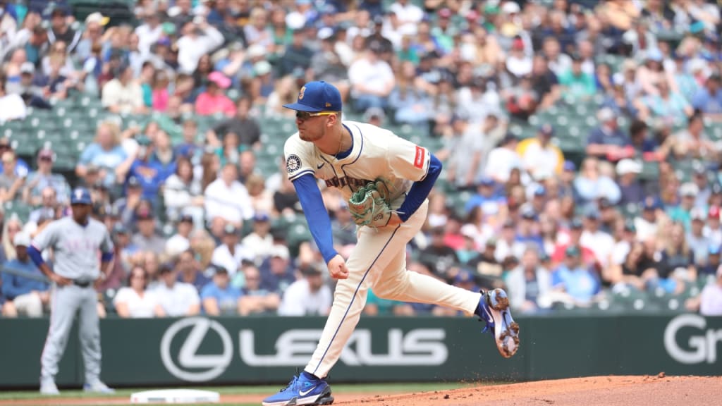 Julio Rodríguez first player to have 4th straight 20 HR 20 SB season