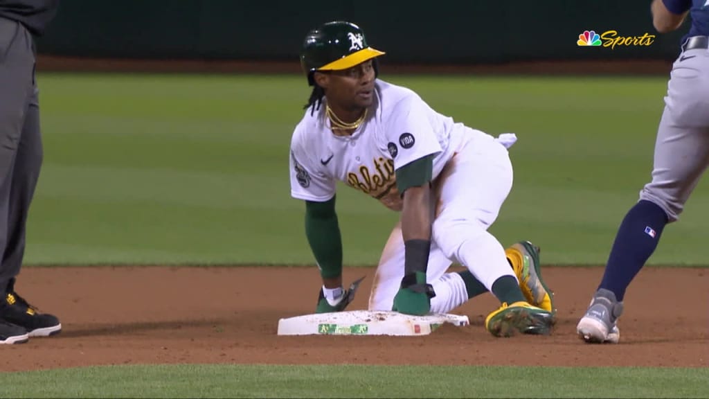 MLB's bigger bases could lead to more steals, fewer injuries