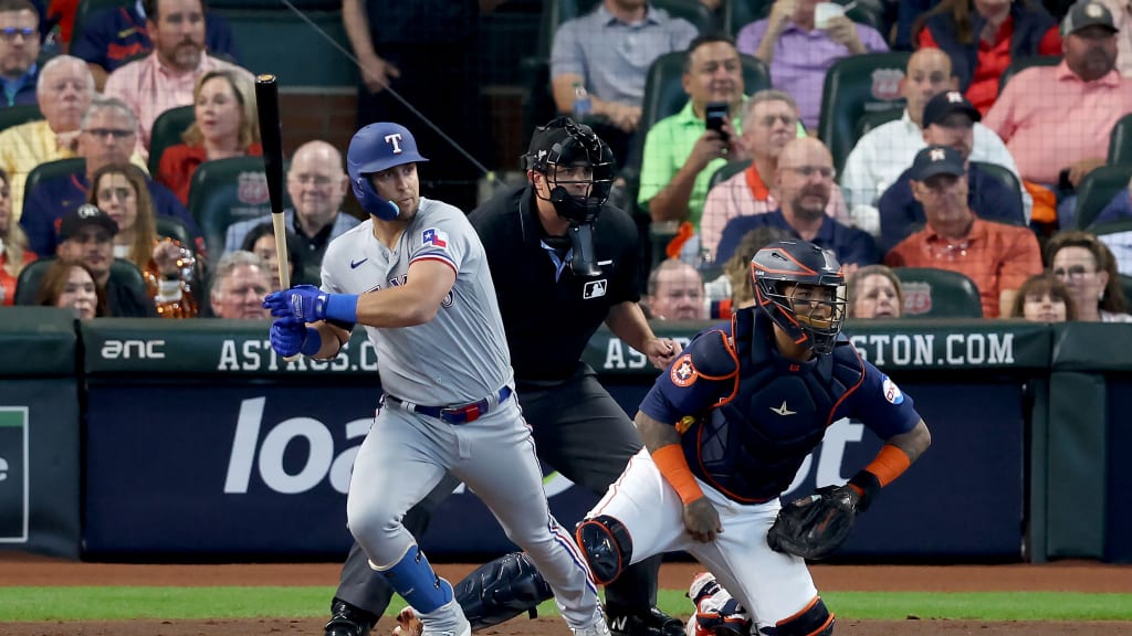 Rangers build early lead, take 2-0 lead on Astros