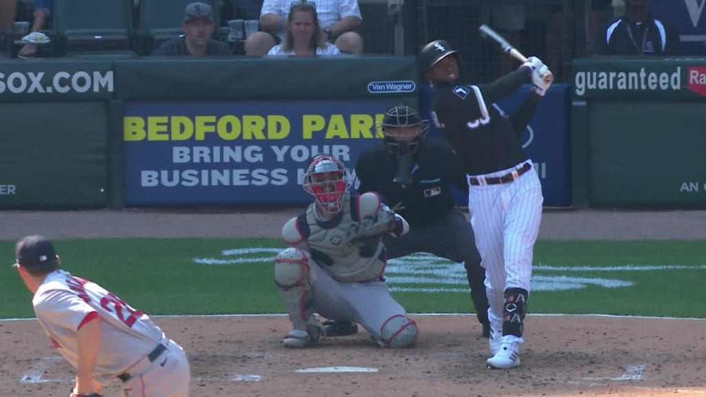 White Sox' Elvis Andrus drives in Andrew Vaughn with RBI single