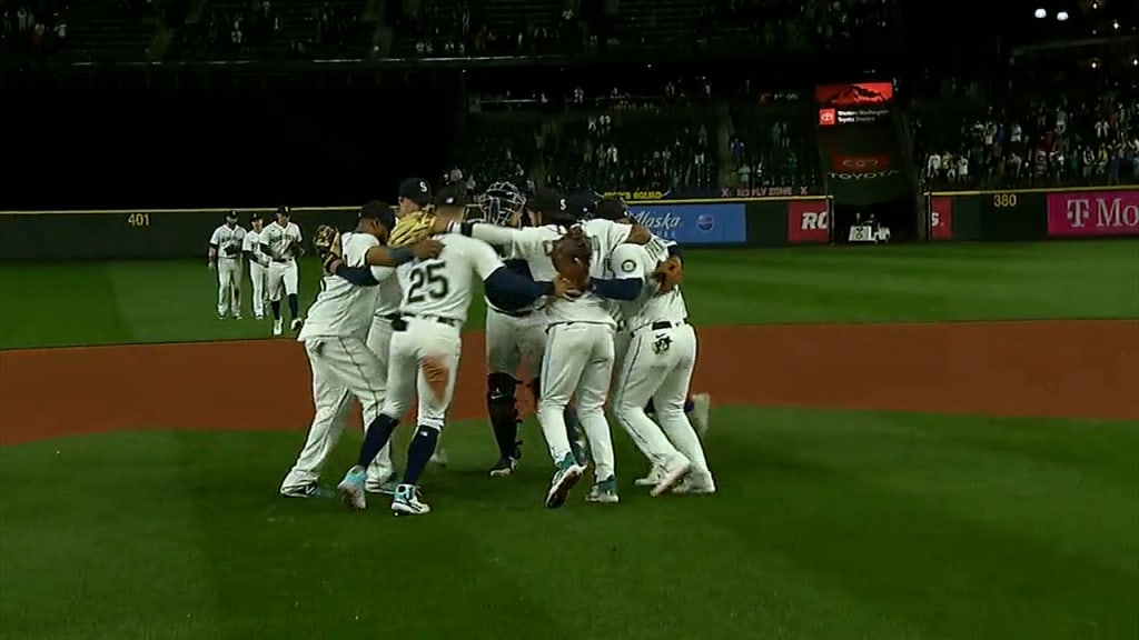 Seattle Mariners Clinched 2022 MLB Postseason Bound Home Decor