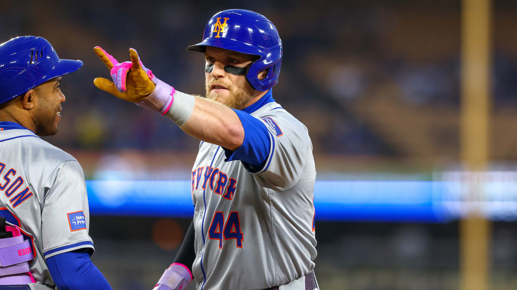 Mets, Dodgers go back and forth in LA opener