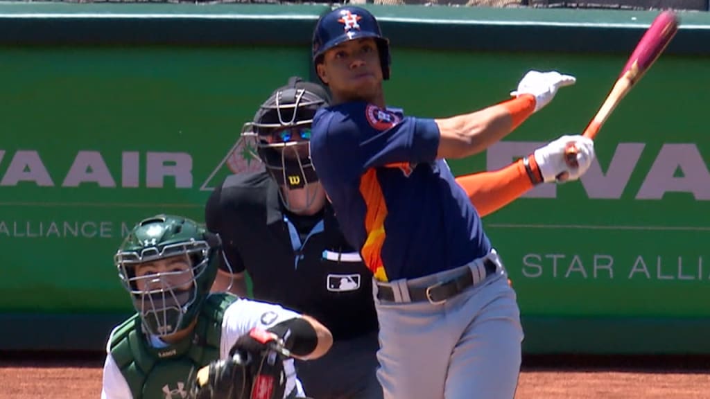 Jose Altuve sparks two scoring innings for Astros