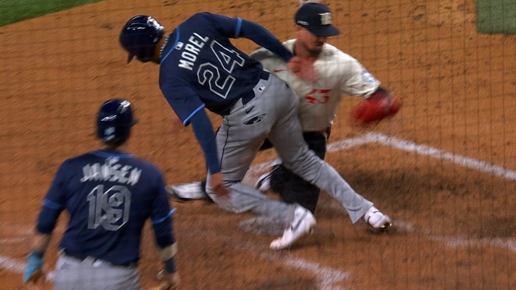 Christopher Morel scores on a wild pitch