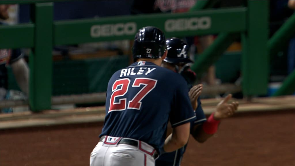 Atlanta Braves - Strong pitching + timely hitting = high fives