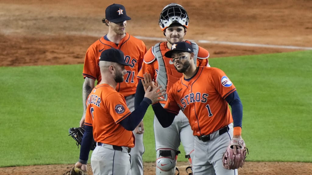 Correa, Altuve sentenciaron a Yankees