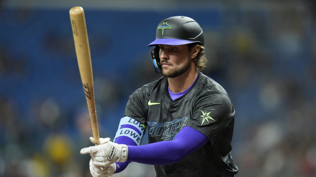 Josh Lowe singles in his first at-bat of 2024