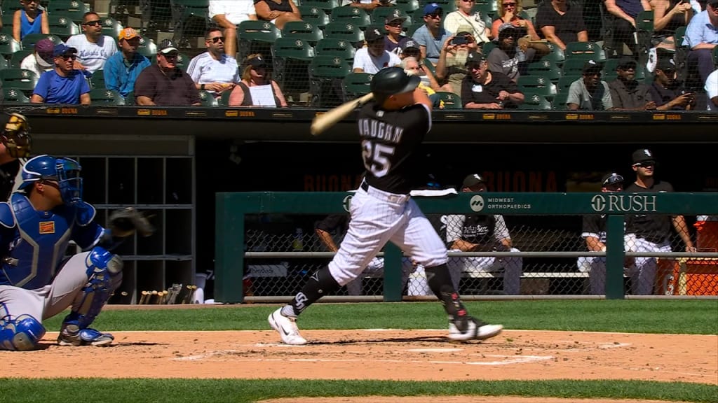 White Sox hold player-only meeting before beating Royals