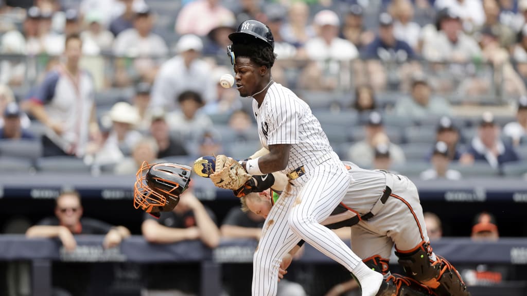 LIVE: Look out! Yanks and O's going hard in rubber game