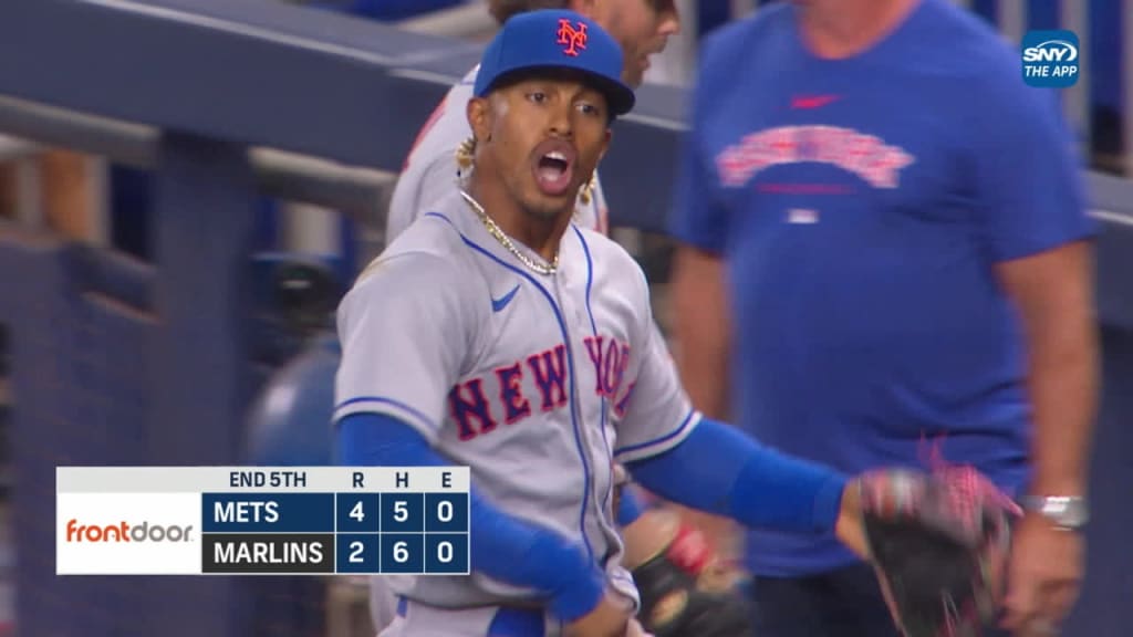 Francisco Lindor becomes 4th Met with 30/30 as New York falls 4-2 to  Marlins, Mets Highlights