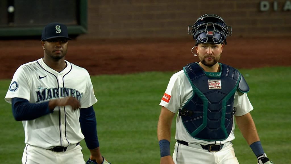 Mariners non-tender Gregory Santos, Tayler Saucedo, Trent Thornton