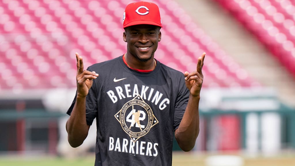 Left-handed reliever Reiver Sanmartin wears the Jackie Robinson Day batting practice T-shirt.