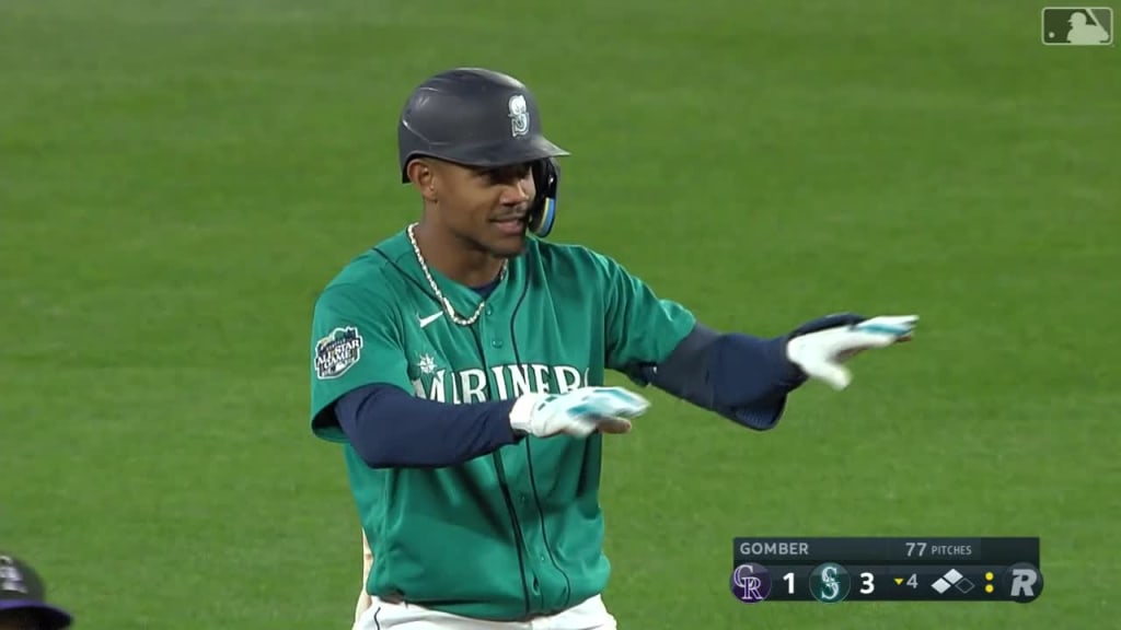Jarred Kelenic homers in 4th straight game for Mariners